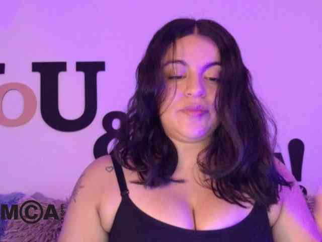 AbbySaphir webcam