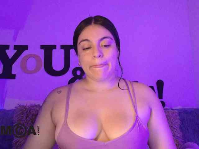 AbbySaphir webcam