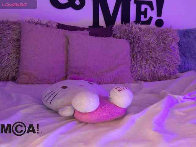 AbbySaphir webcam