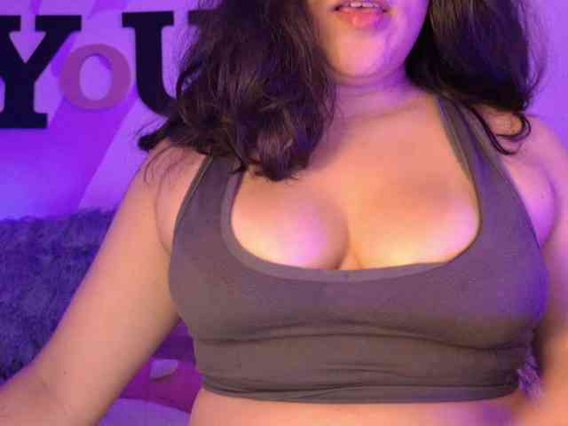 AbbySaphir webcam