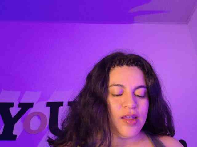 AbbySaphir webcam