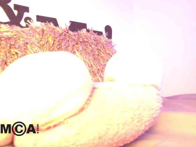 AbbySaphir webcam