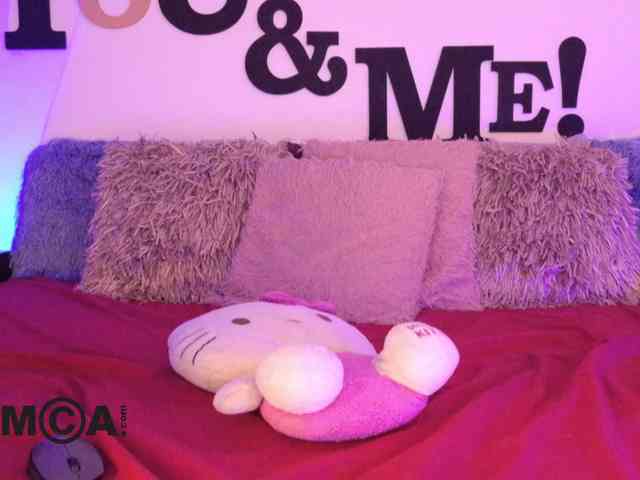 AbbySaphir webcam