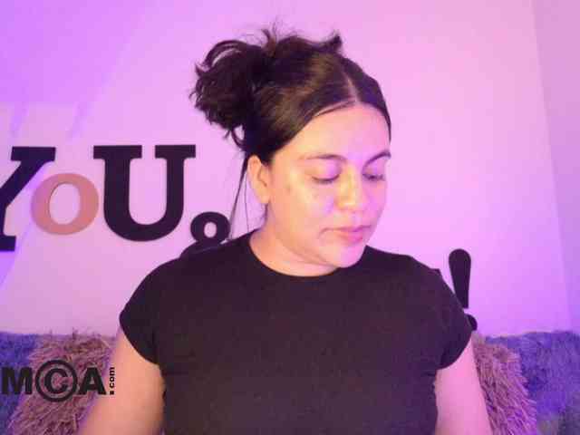 AbbySaphir webcam