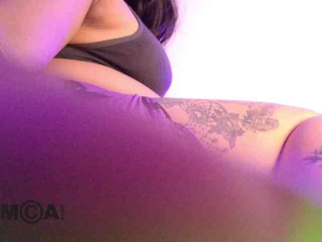 AbbySaphir webcam