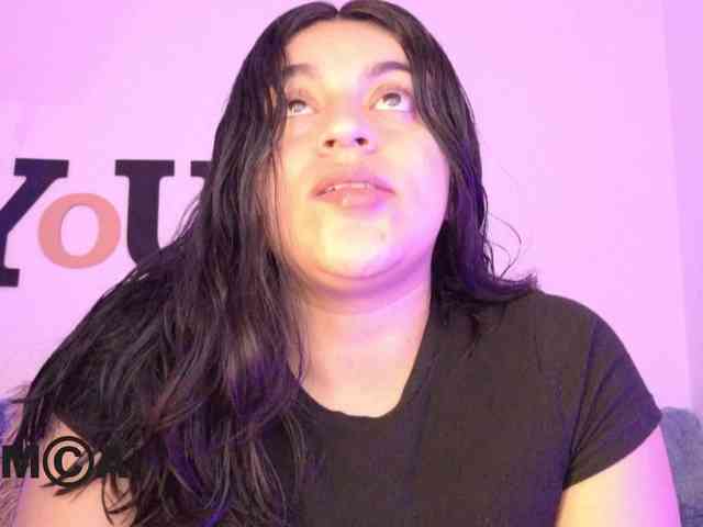 AbbySaphir webcam