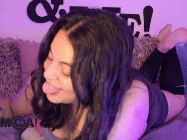 AbbySaphir webcam