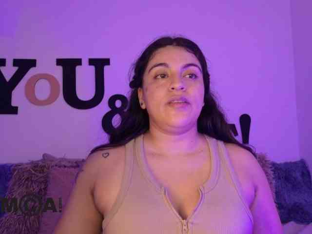AbbySaphir webcam