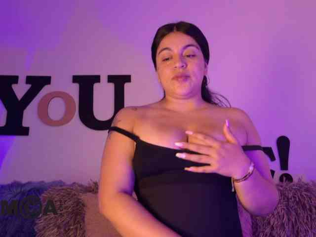 AbbySaphir webcam