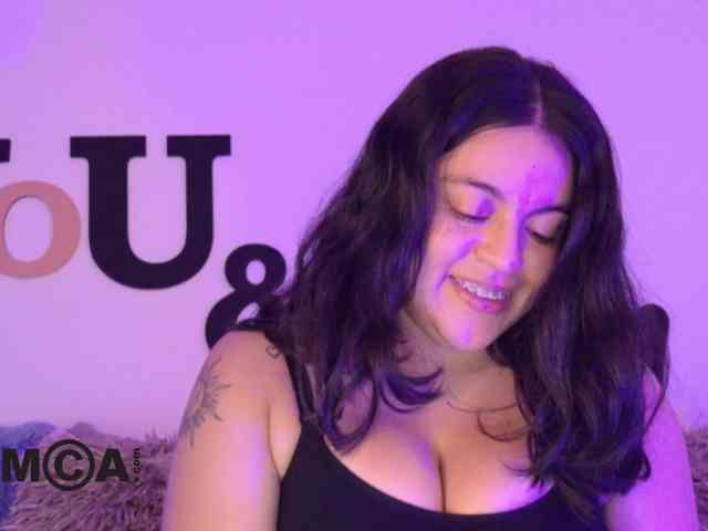 AbbySaphir webcam