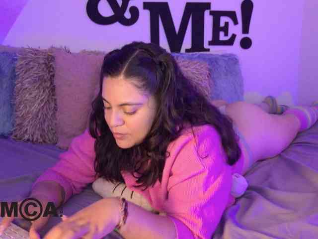 AbbySaphir webcam