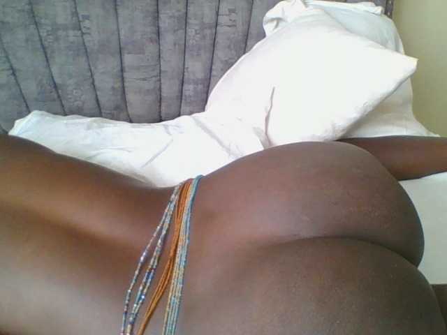 Dizzydose1 live cam on BongaCams