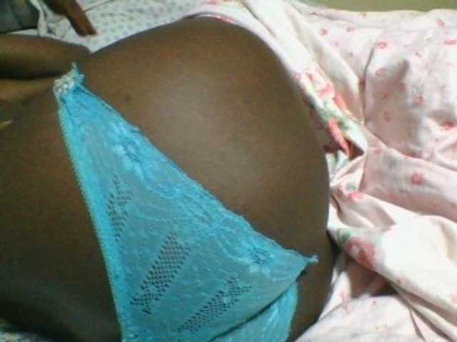 Dizzydose1 live cam on BongaCams