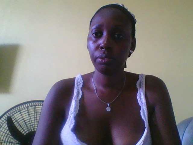 Dizzydose1's BongaCams show and profile