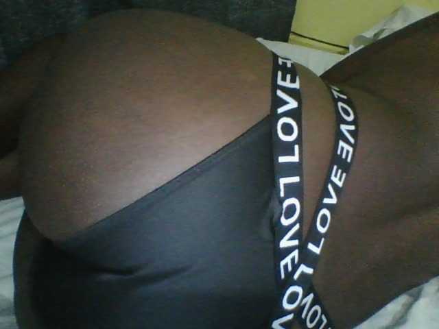 Dizzydose1's BongaCams show and profile