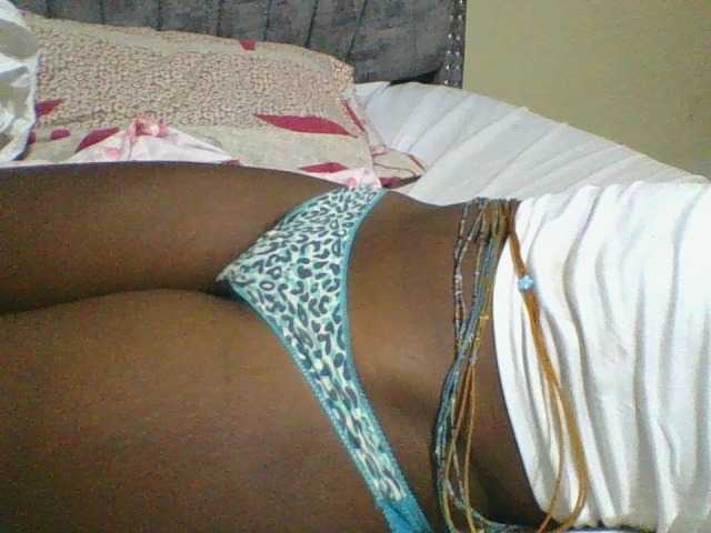Dizzydose1 live cam on BongaCams