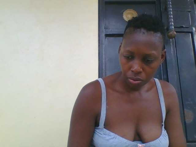 Dizzydose1 live cam on BongaCams