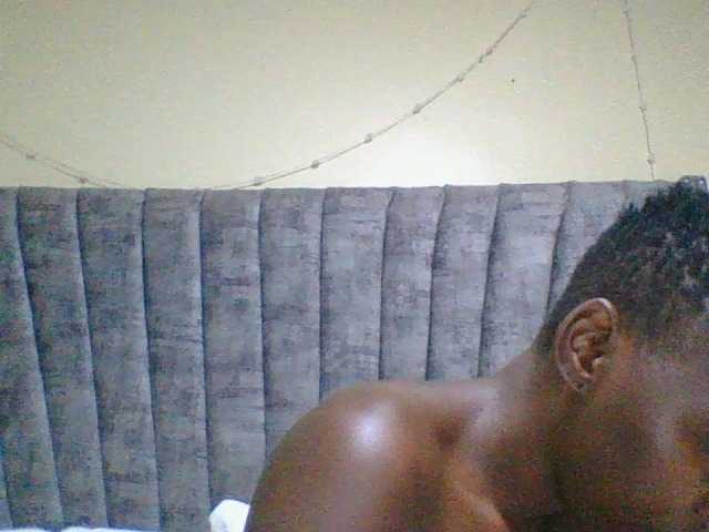 Dizzydose1 live cam on BongaCams