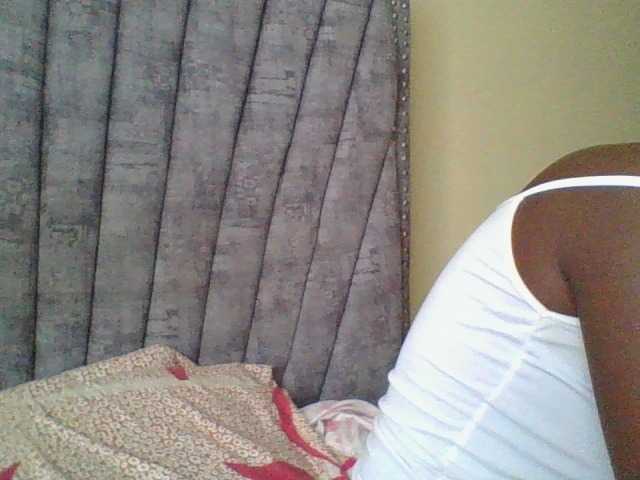 Dizzydose1 live cam on BongaCams