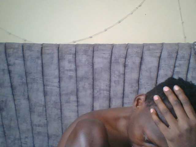Dizzydose1 live cam on BongaCams