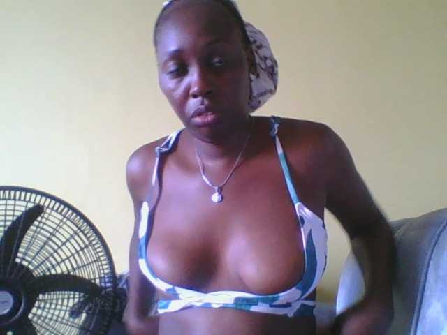 Dizzydose1's BongaCams show and profile