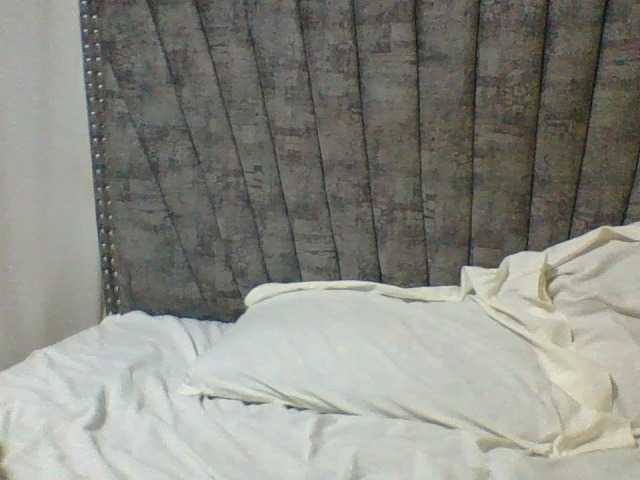 Dizzydose1 live cam on BongaCams
