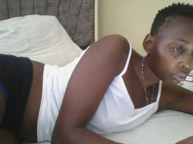 Dizzydose1 live cam on BongaCams