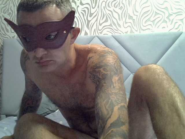 Godpeaple89 live cam on BongaCams