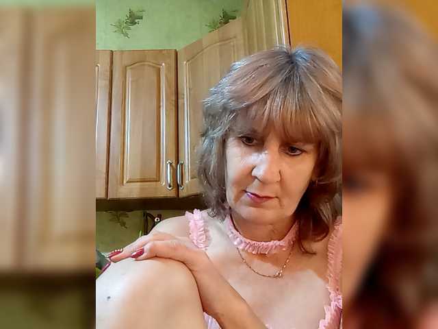 LeilaValentine live cam on BongaCams