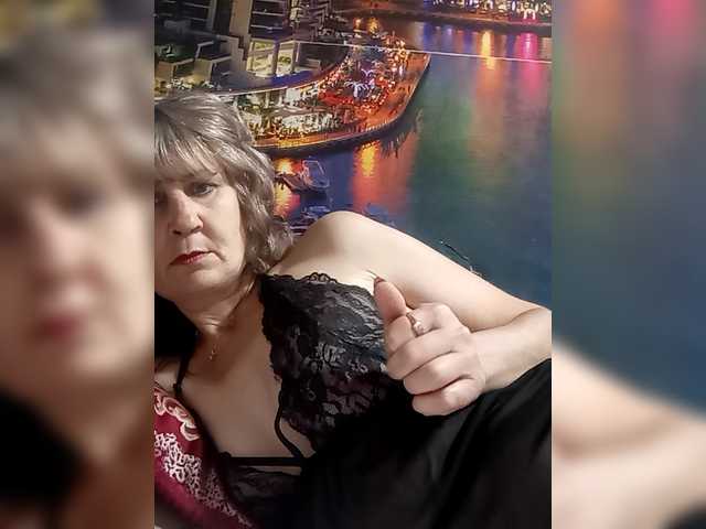 LeilaValentine live cam on BongaCams