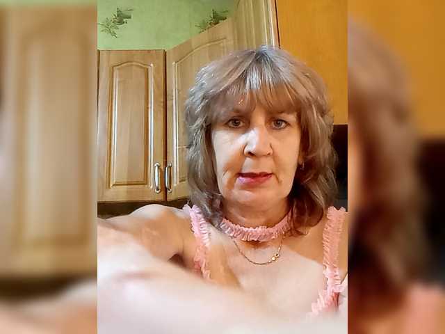LeilaValentine live cam on BongaCams