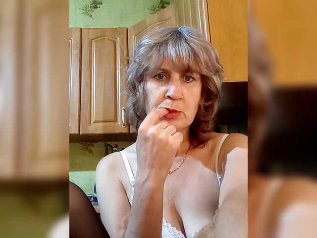 LeilaValentine live cam on BongaCams