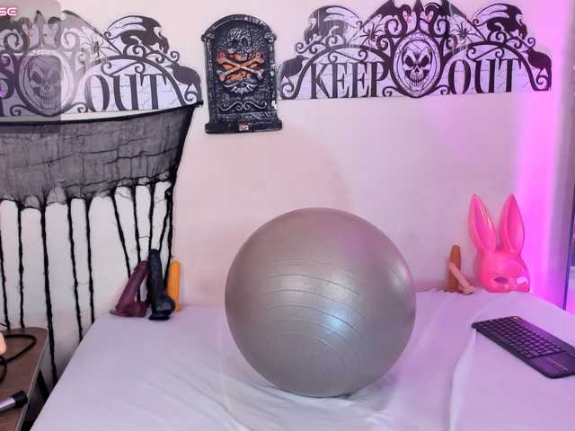 cleopatra-hot live cam on BongaCams