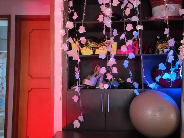 cleopatra-hot live cam on BongaCams