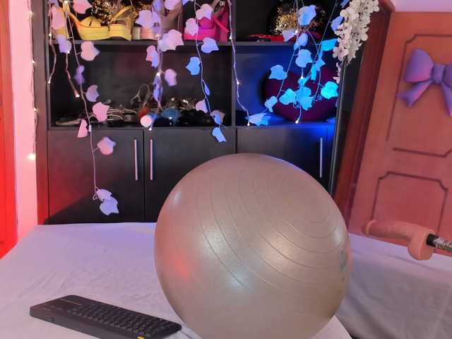 cleopatra-hot live cam on BongaCams