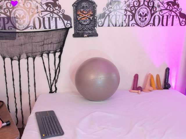 cleopatra-hot live cam on BongaCams