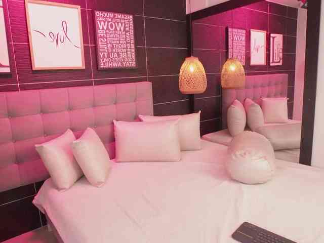 Bellalatina's cam show statistics and live stream