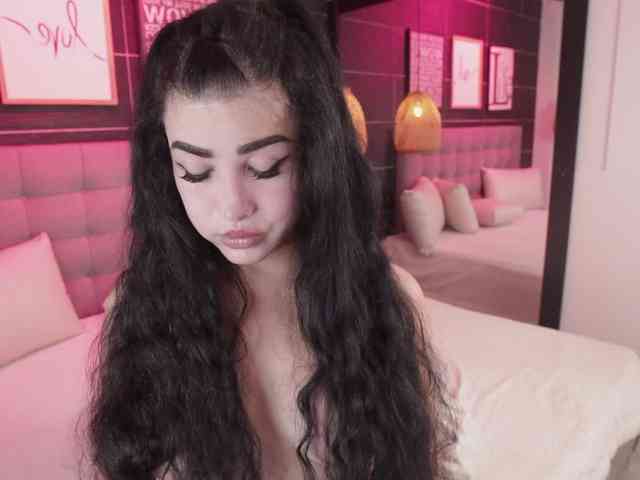 BellaLatina Live Webcam on BongaCams