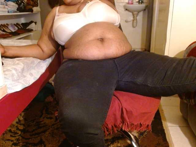 Sexiemama live cam on BongaCams