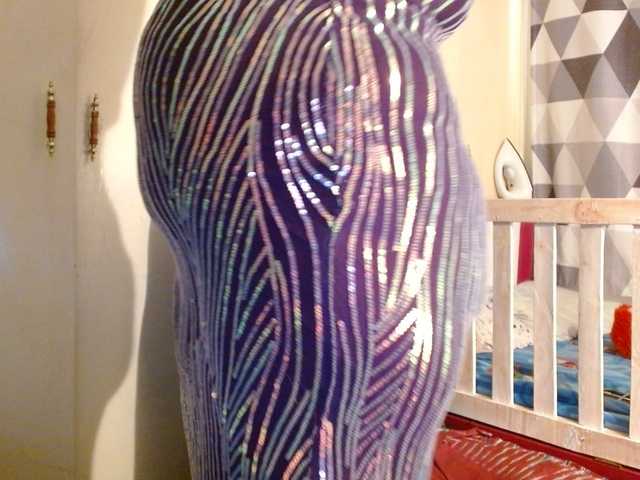 Sexiemama's BongaCams show and profile