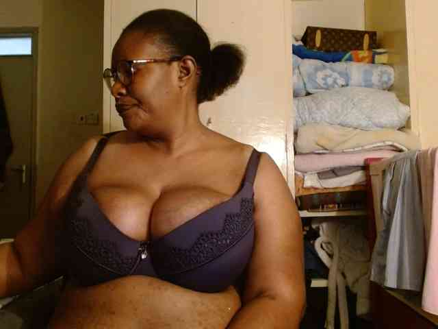 Sexiemama webcam