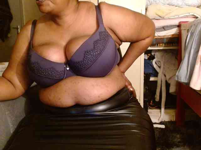 Sexiemama webcam