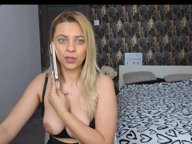 CarlaStaceeFun live cam on BongaCams