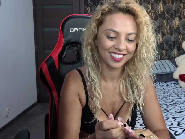 CarlaStaceeFun live webcam show