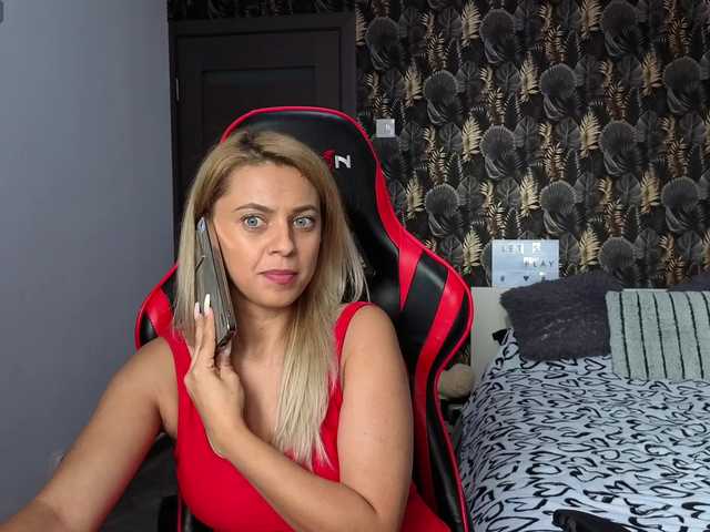 CarlaStaceeFun live cam on BongaCams