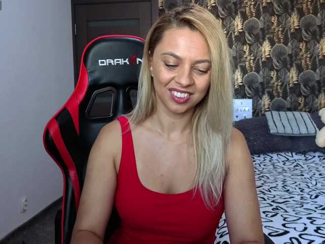 CarlaStaceeFun live cam on BongaCams