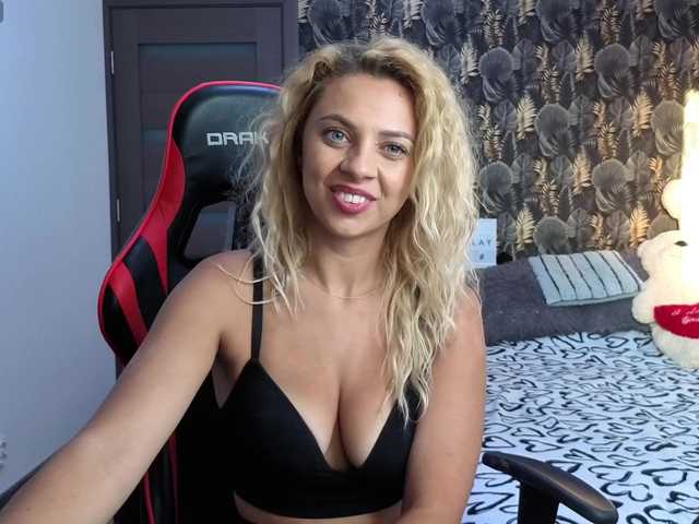 CarlaStaceeFun live webcam show