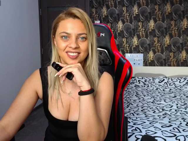 CarlaStaceeFun's BongaCams show and profile
