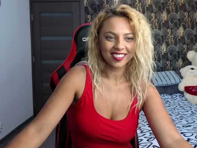 CarlaStaceeFun live cam on BongaCams