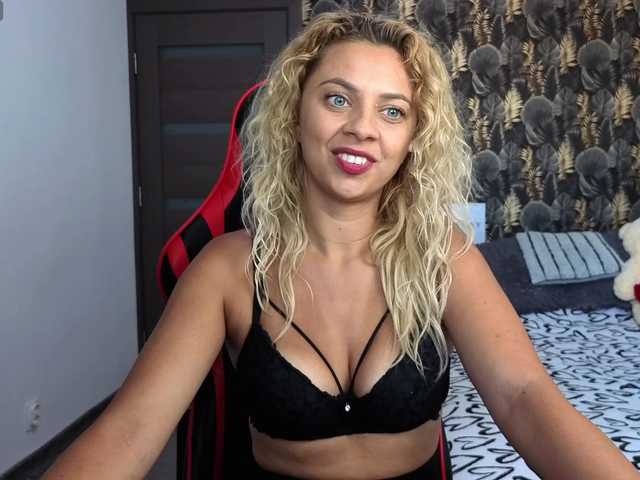 CarlaStaceeFun live webcam show